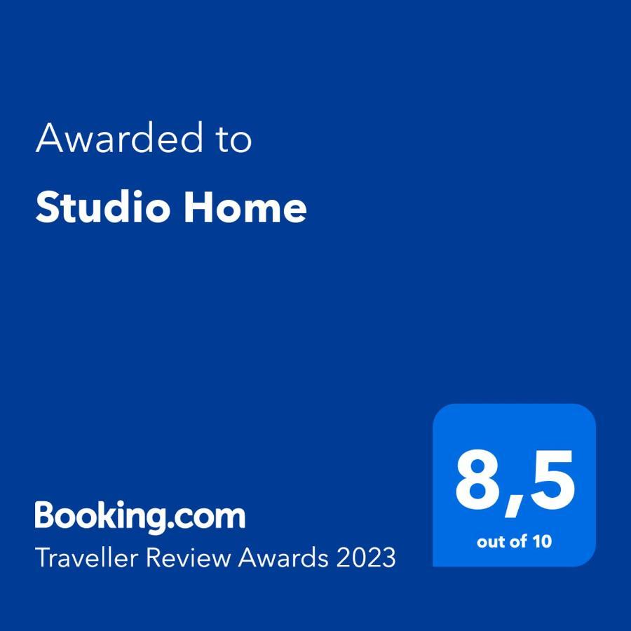 Studio Home Науса Екстериор снимка