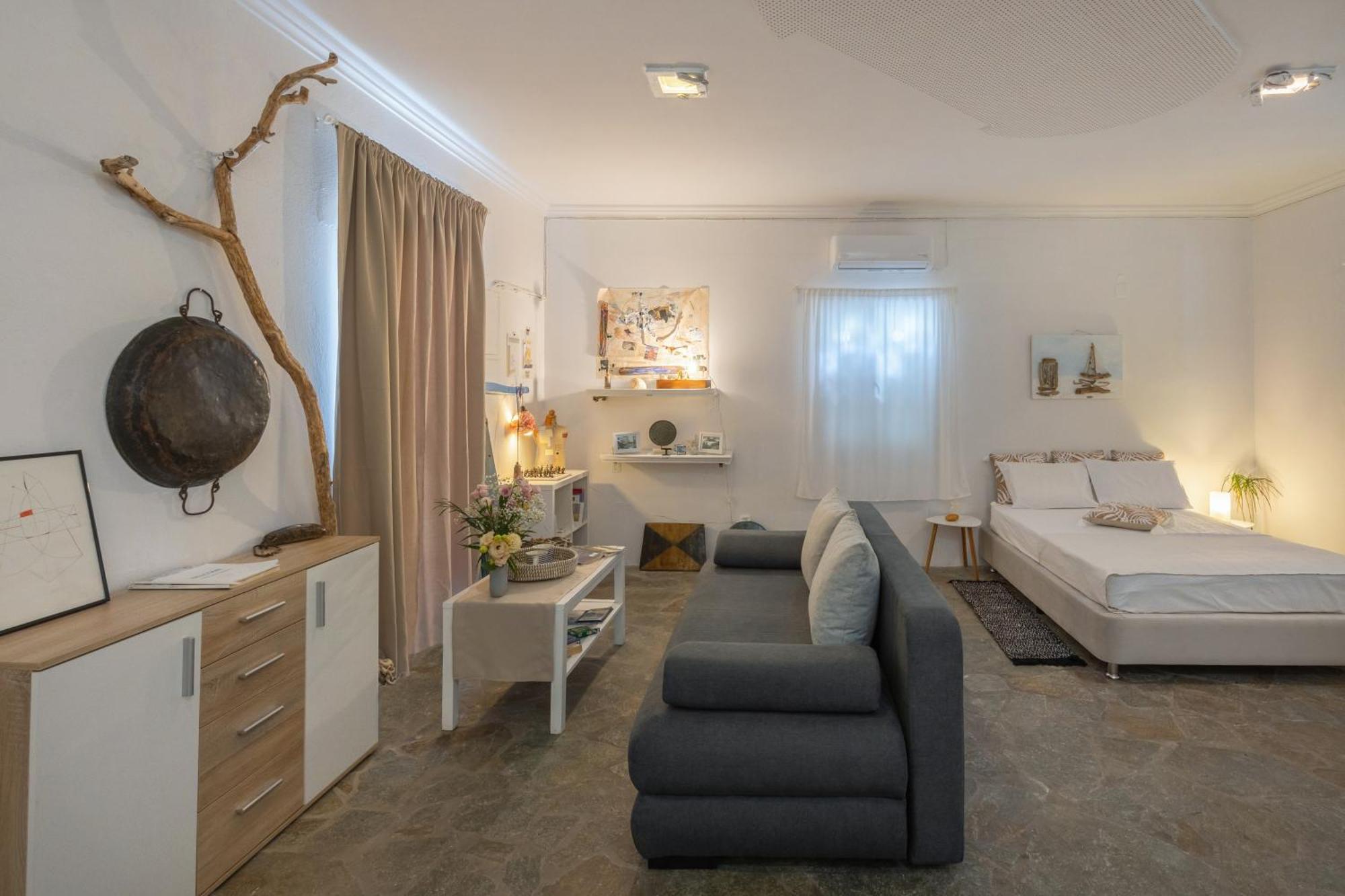 Studio Home Науса Стая снимка