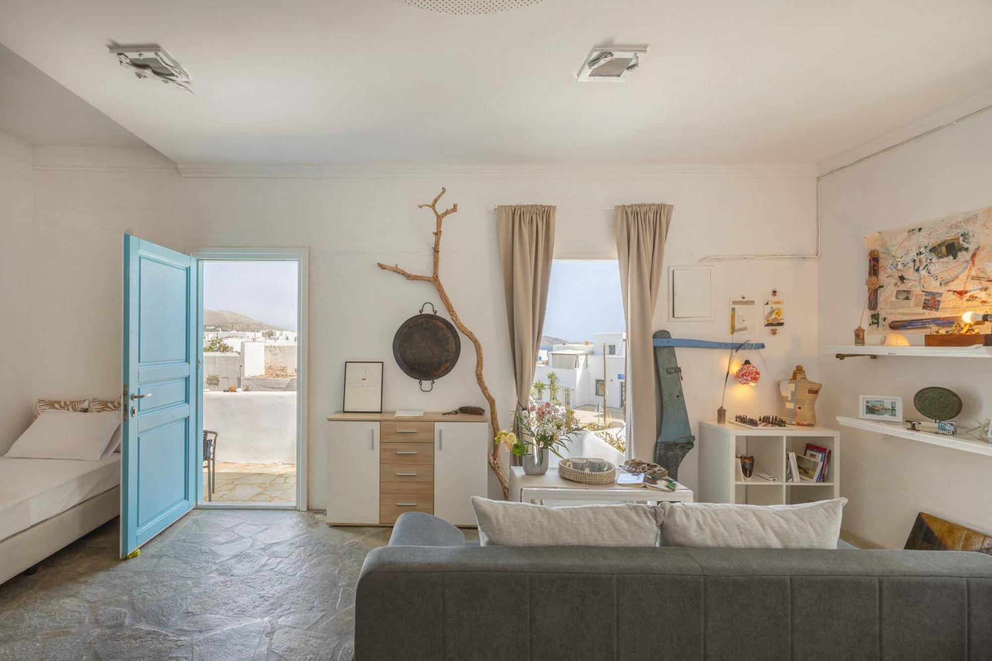 Studio Home Науса Стая снимка