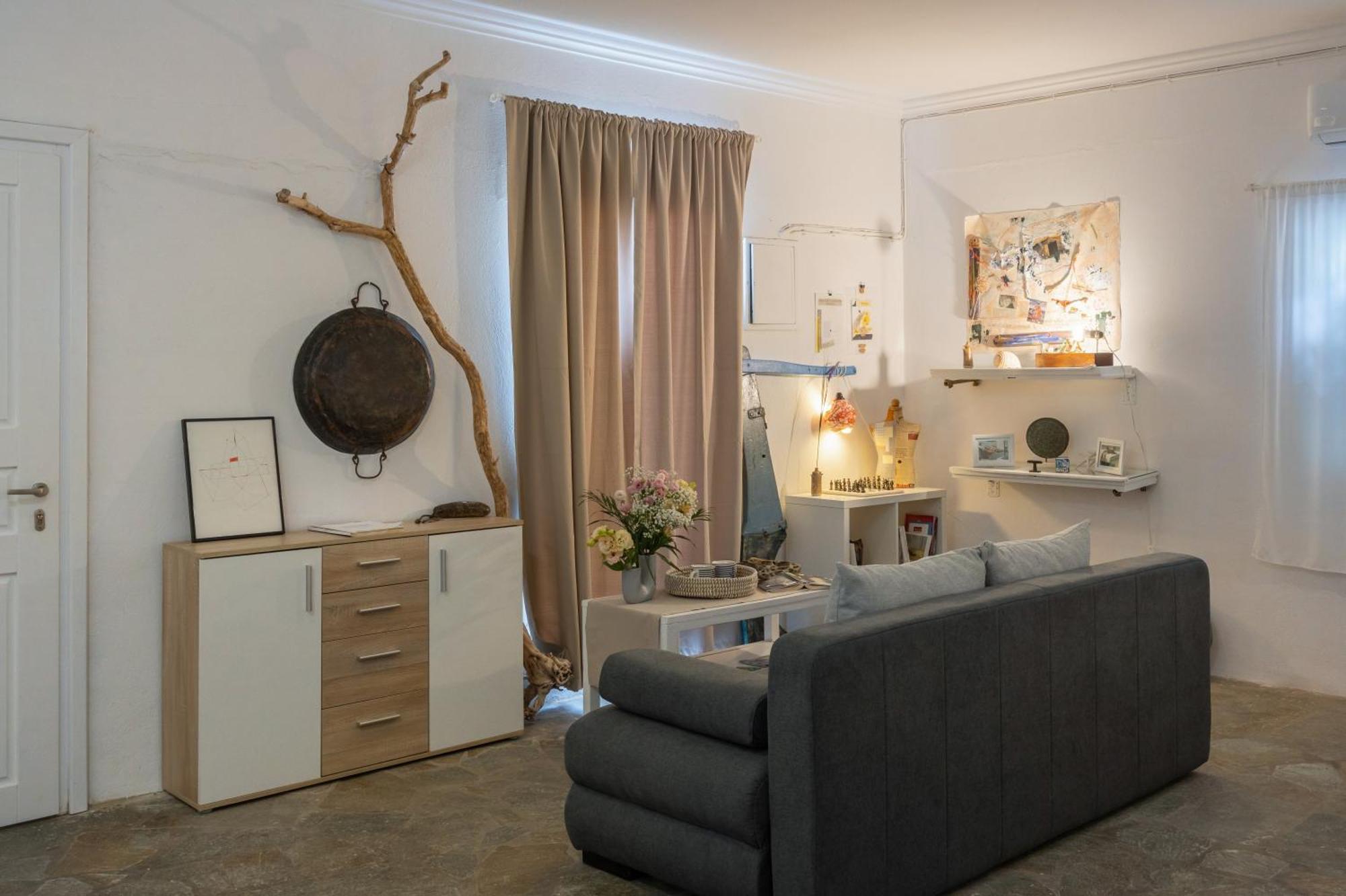 Studio Home Науса Стая снимка